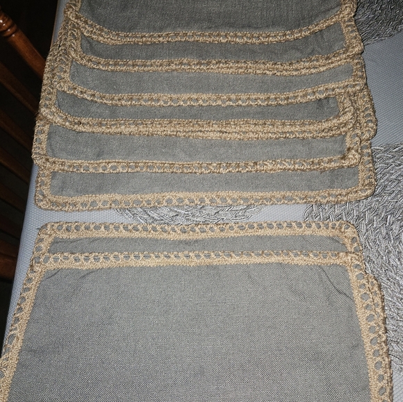 BIG PRICE DROP!!  QTY 6 - 20X20 / QTY 2 - 18X18 SOFA PILLOW COVERS GRAY & TAUPE - Picture 6 of 8